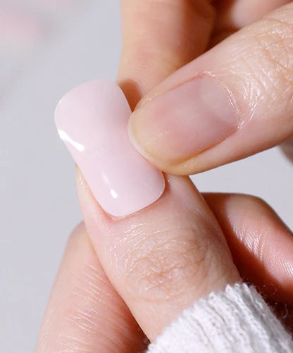 Semi-cured_Gel_Strips_Apply_02.webp